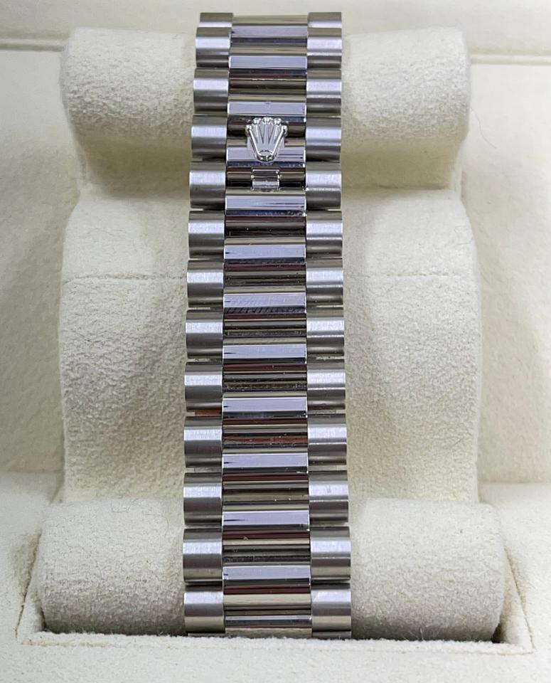 Rolex Day-Date 40 228239 White Roman White Gold President