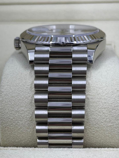 Rolex Day-Date 40 228239 White Roman White Gold President