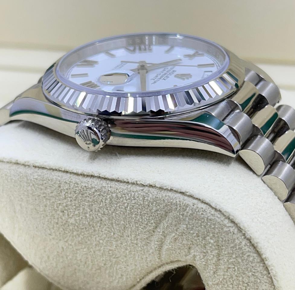 Rolex Day-Date 40 228239 White Roman White Gold President