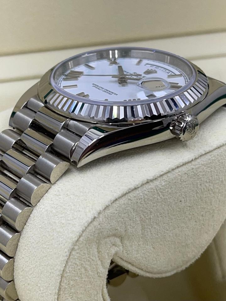 Rolex Day-Date 40 228239 White Roman White Gold President