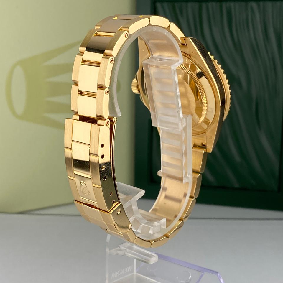 Submariner Date 16618 gray Serti diamond dial image 7