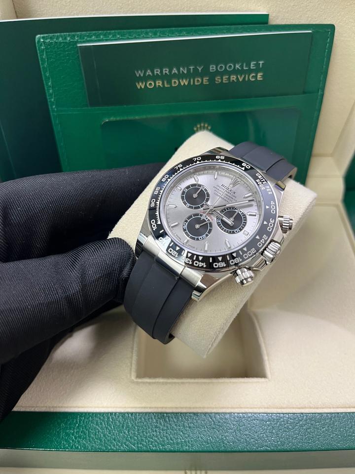 Rolex Cosmograph Daytona 126519LN White Gold Silver Black Dial Oysterflex