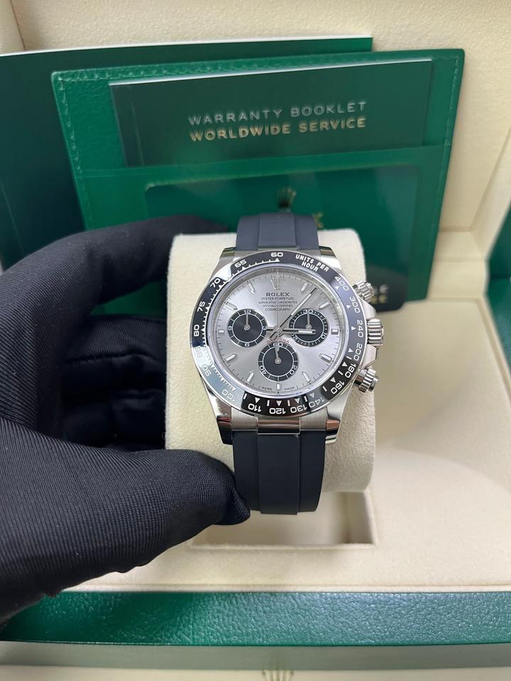 Rolex Cosmograph Daytona 126519LN White Gold Silver Black Dial Oysterflex