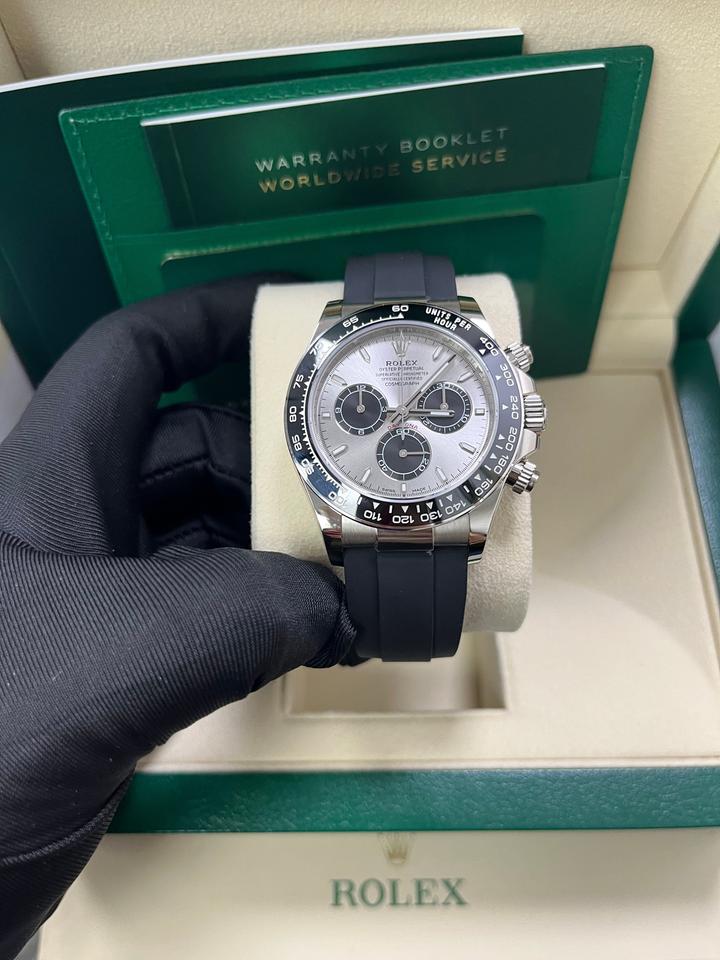 Rolex Cosmograph Daytona 126519LN White Gold Silver Black Dial Oysterflex