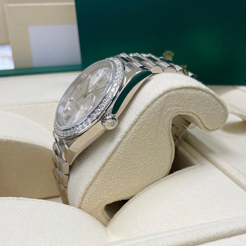 Rolex Day-Date 40 228349RBR White Gold Silver Baguette Diamond Dial