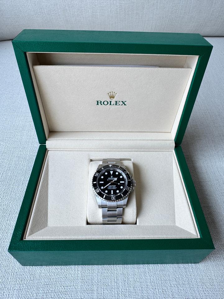 Submariner 124060 black dial Oyster bracelet image 7