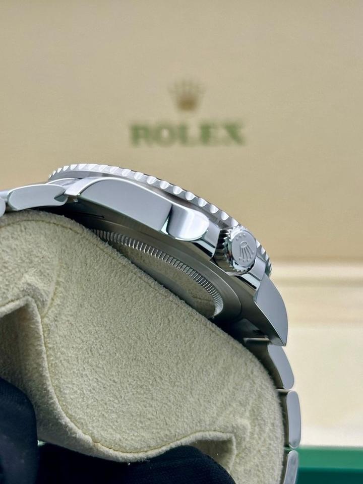 Rolex GMT-Master II 116710BLNR Batman Black Dial