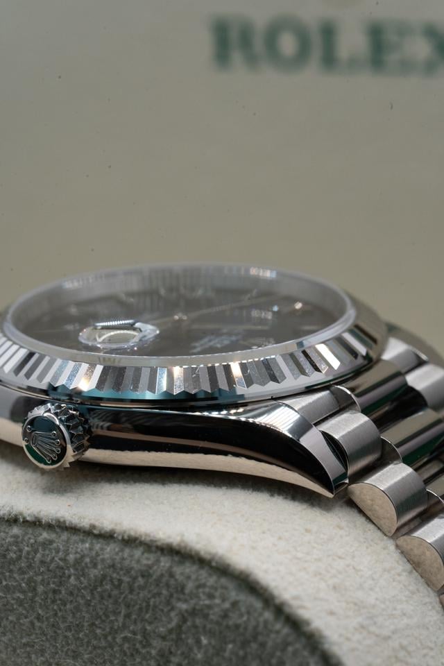 Rolex Day-Date 40 228239 White Gold Blue Ombré Dial