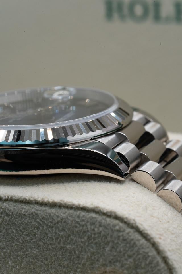 Rolex Day-Date 40 228239 White Gold Blue Ombré Dial