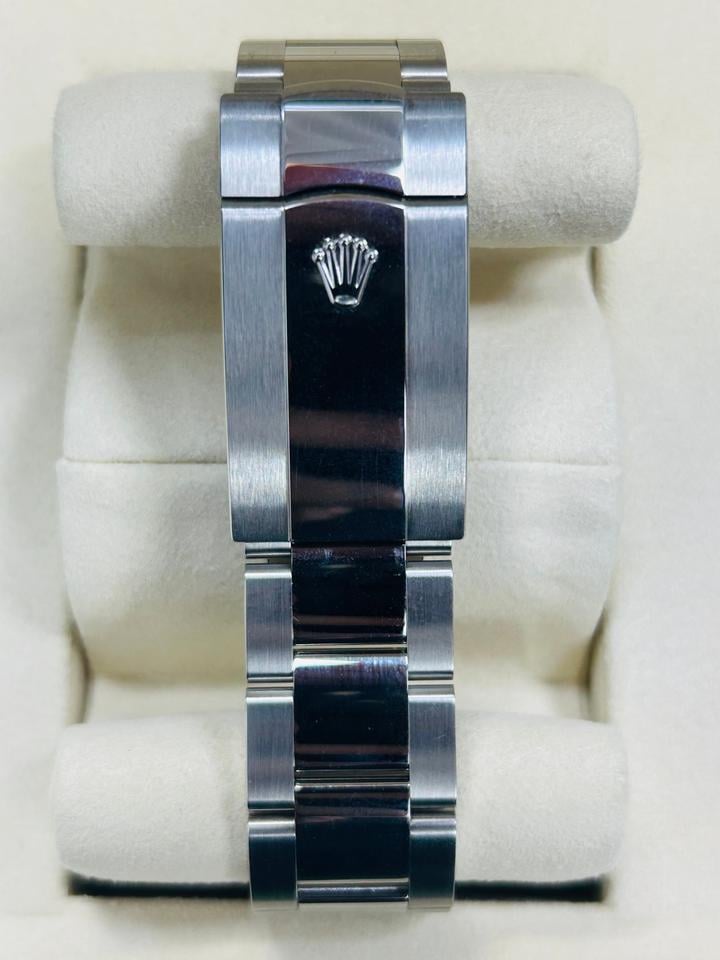Sky-Dweller blue dial Oyster bracelet image 6