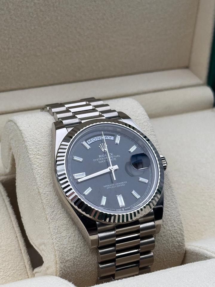 Rolex Day-Date 40 228239 Black Diamond-Set Dial White Gold