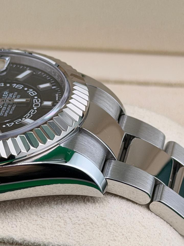 Sky-Dweller black dial image 6