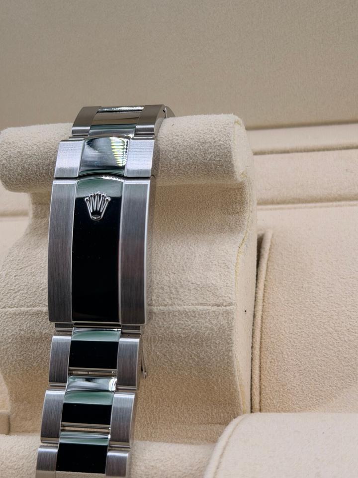 Sky-Dweller black dial image 13