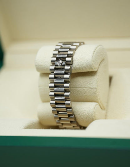 Rolex Day-Date 36 18239 White Gold Black Diamond Dial